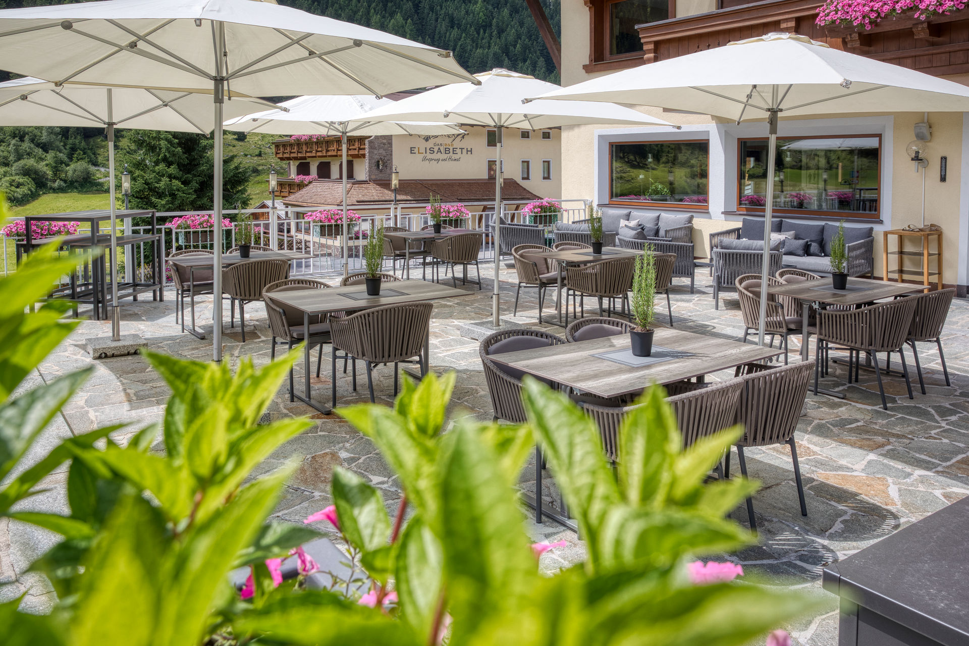 Außenbereich Hotel Sonnblick